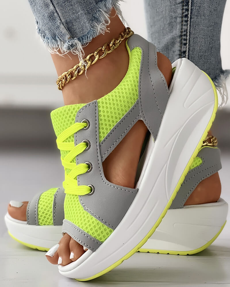 Chic Paneelveter Sandalen