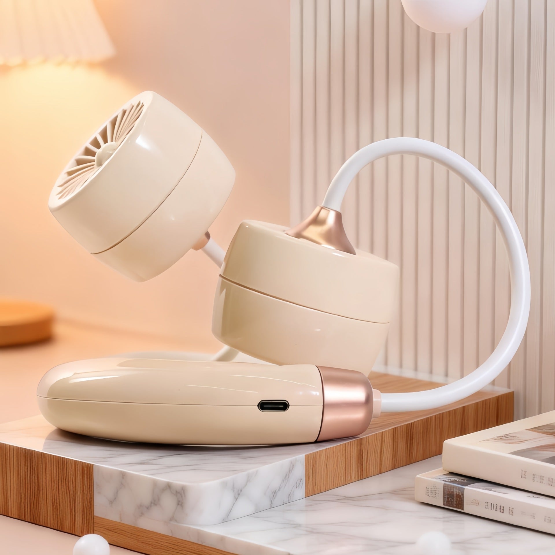 Dames Draagbare Nekventilator Flexibel Ontwerp voor Optimale Koeling 3