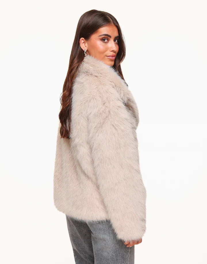 Dames Jack Chic Faux Bontstijl voor Koudere Dagen 8