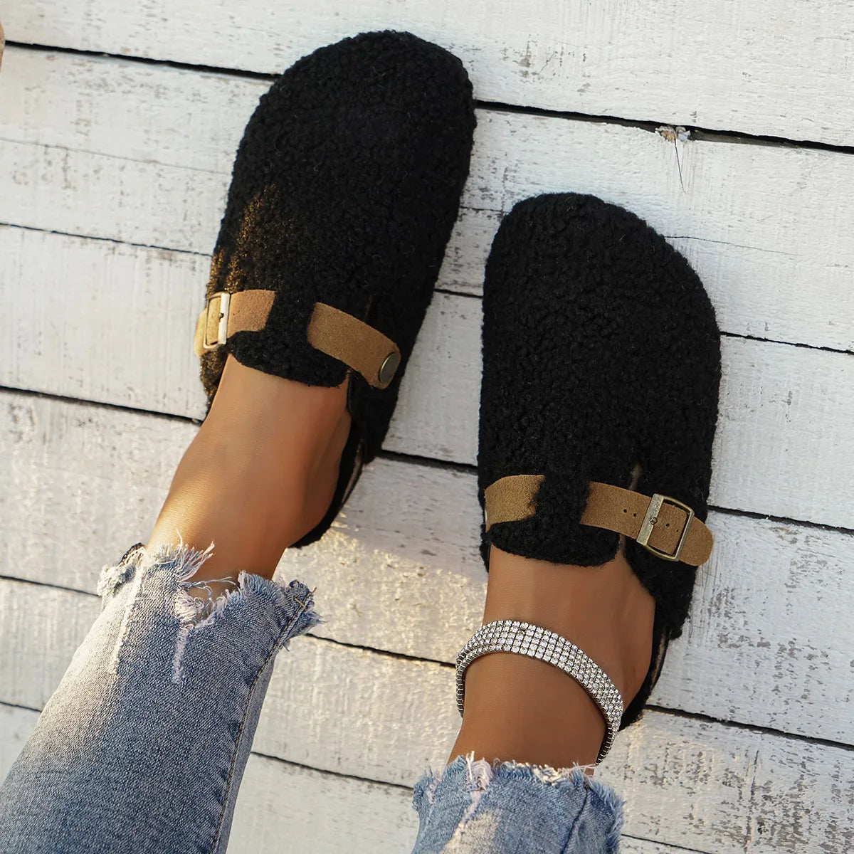 Dames Slippers Slip-On Met Gesp Detail Voor Comfortabel Gebruik 2