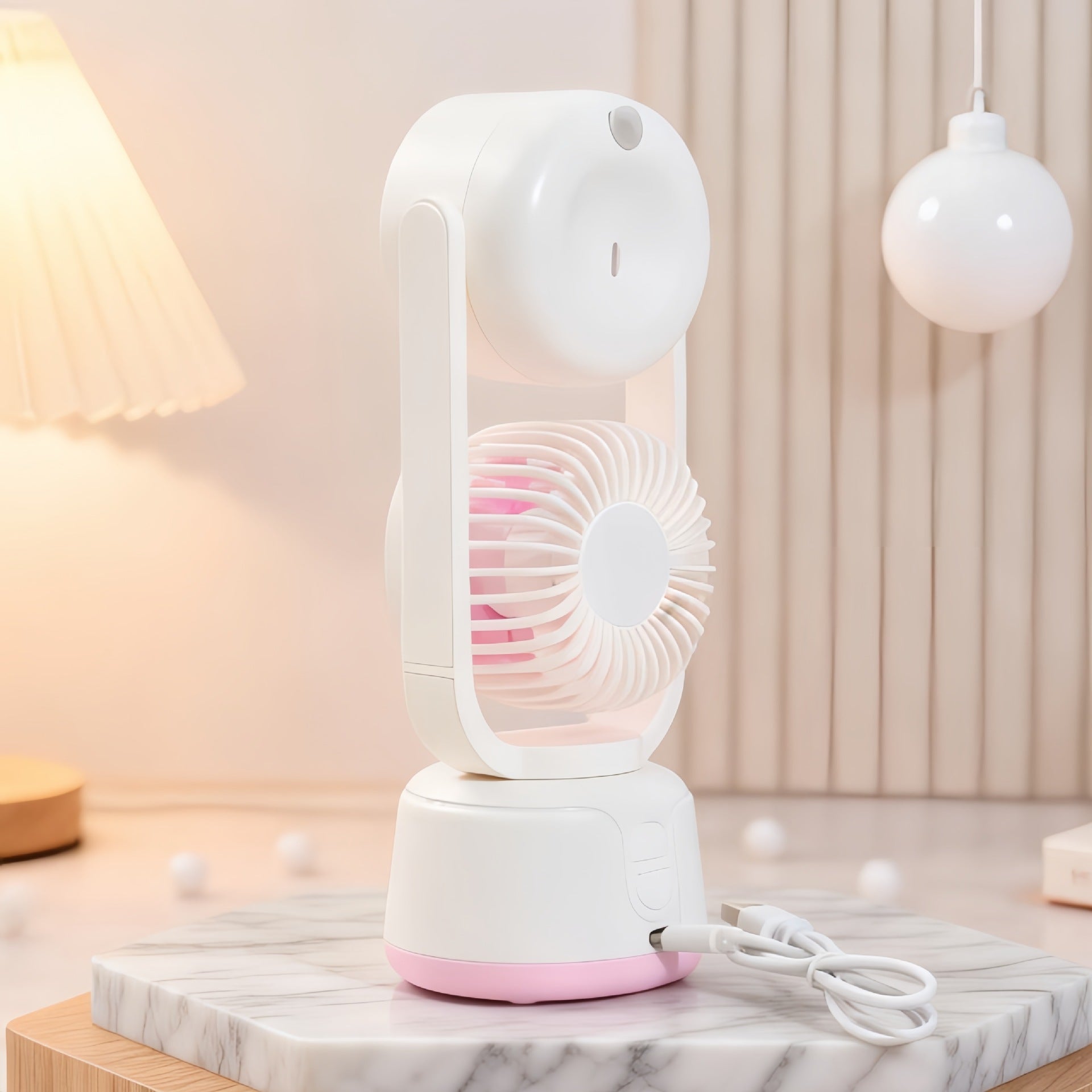 Dames Tafelventilator Compact met Vernevelingsfunctie en Twee Snelheden 2