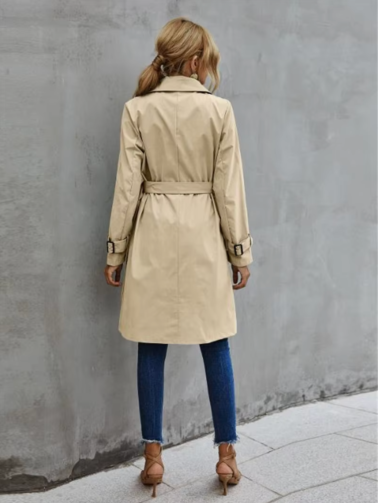 Dames Trenchcoat met Dubbelgeknoopte Voorkant 2