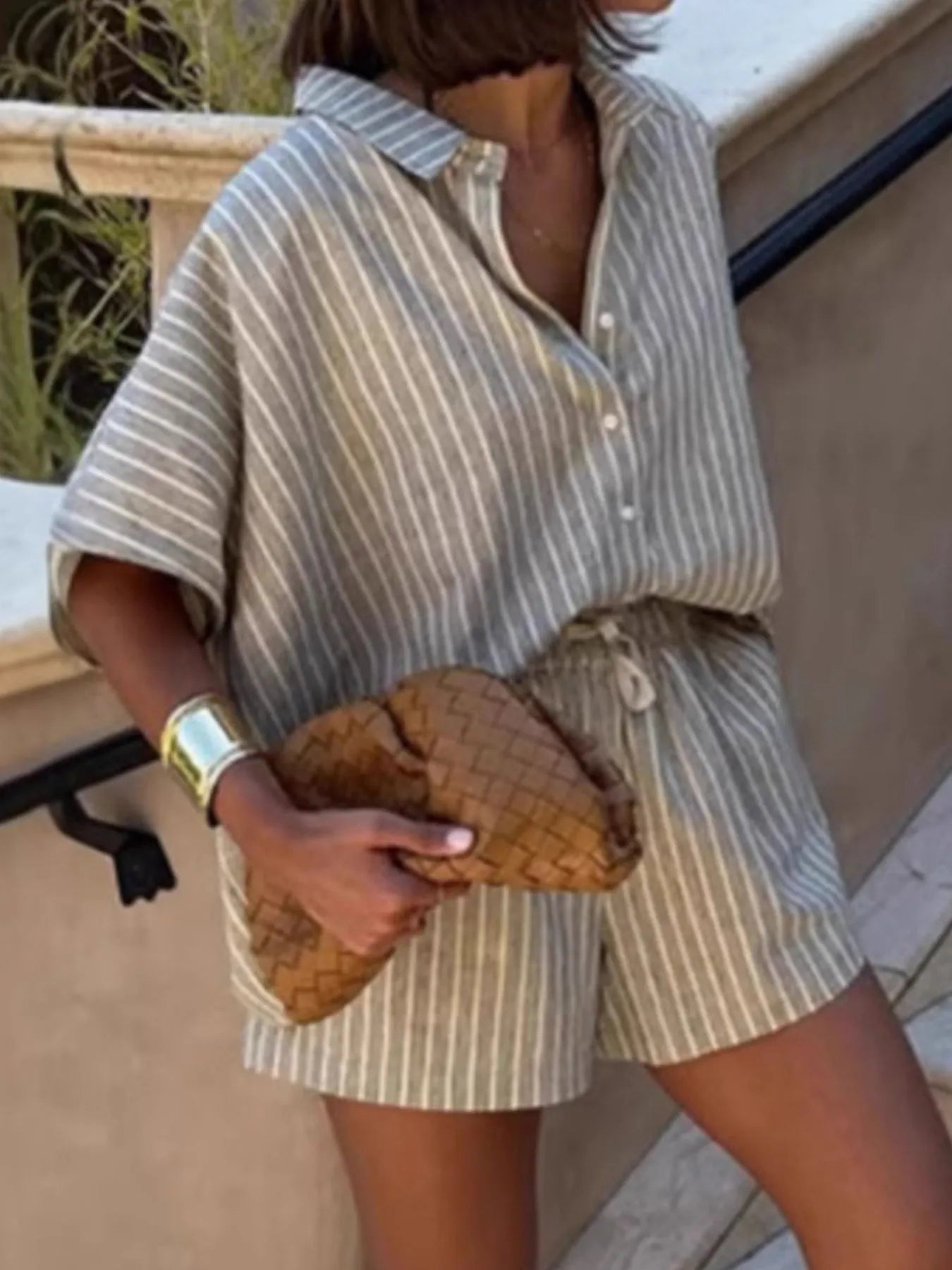 Dames Tweedelige Set Gestreept Linnen Shirt en Shorts 1