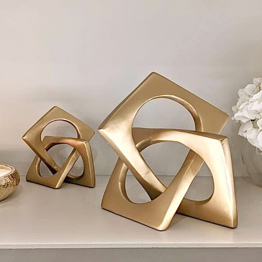 Decoratieve Gouden Knoop Sculptuur Uniek Design 1