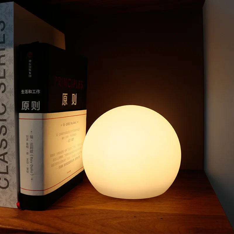 Dynamische LED Tafellamp AuraBall met Kleurverandering 0