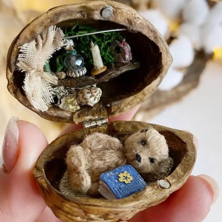Handgemaakt Poppenhuis Walnootschelp met Binnenverlichting 15