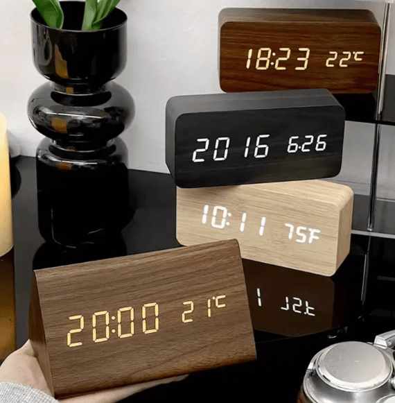 Houten Klok Spraakgestuurd Minimalistisch Design voor Woonkamer en Slaapkamer 3