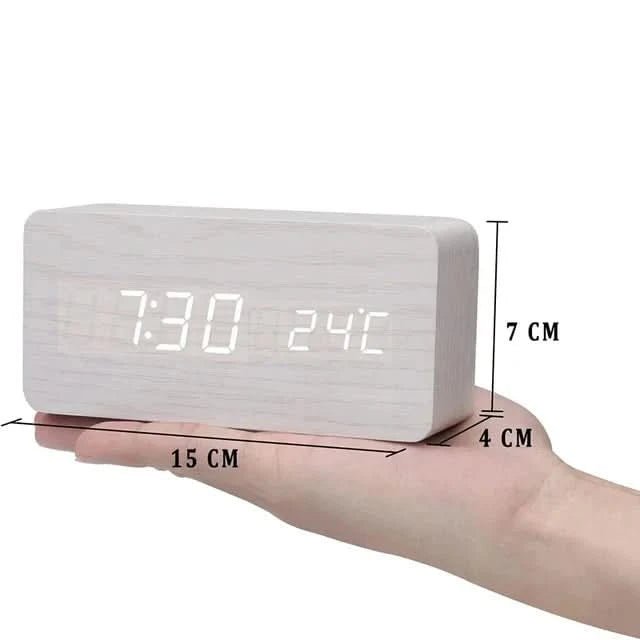 LED Wekker met Houteffect en Temperatuurweergave 8