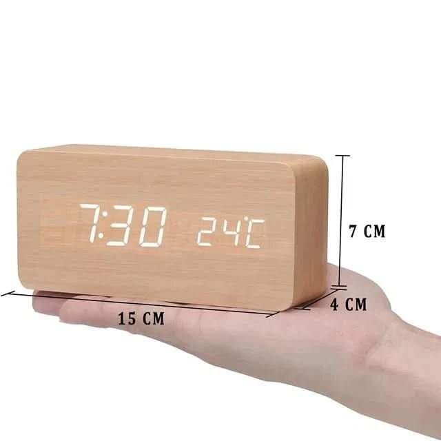 LED Wekker met Houteffect en Temperatuurweergave 9