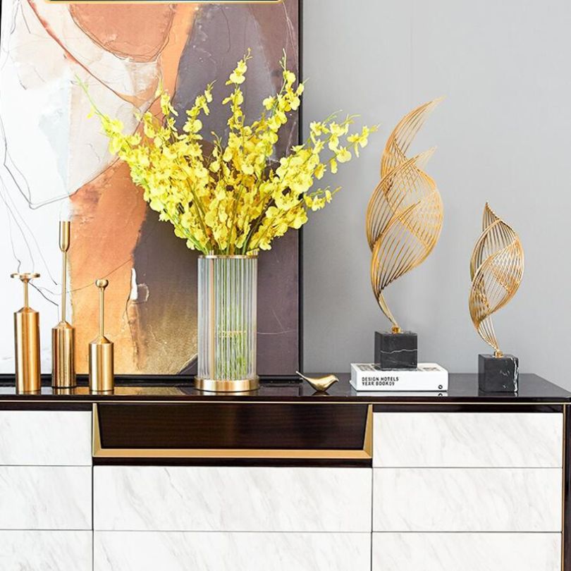 Moderne Abstracte Gouden Sculptuur Ornament 3