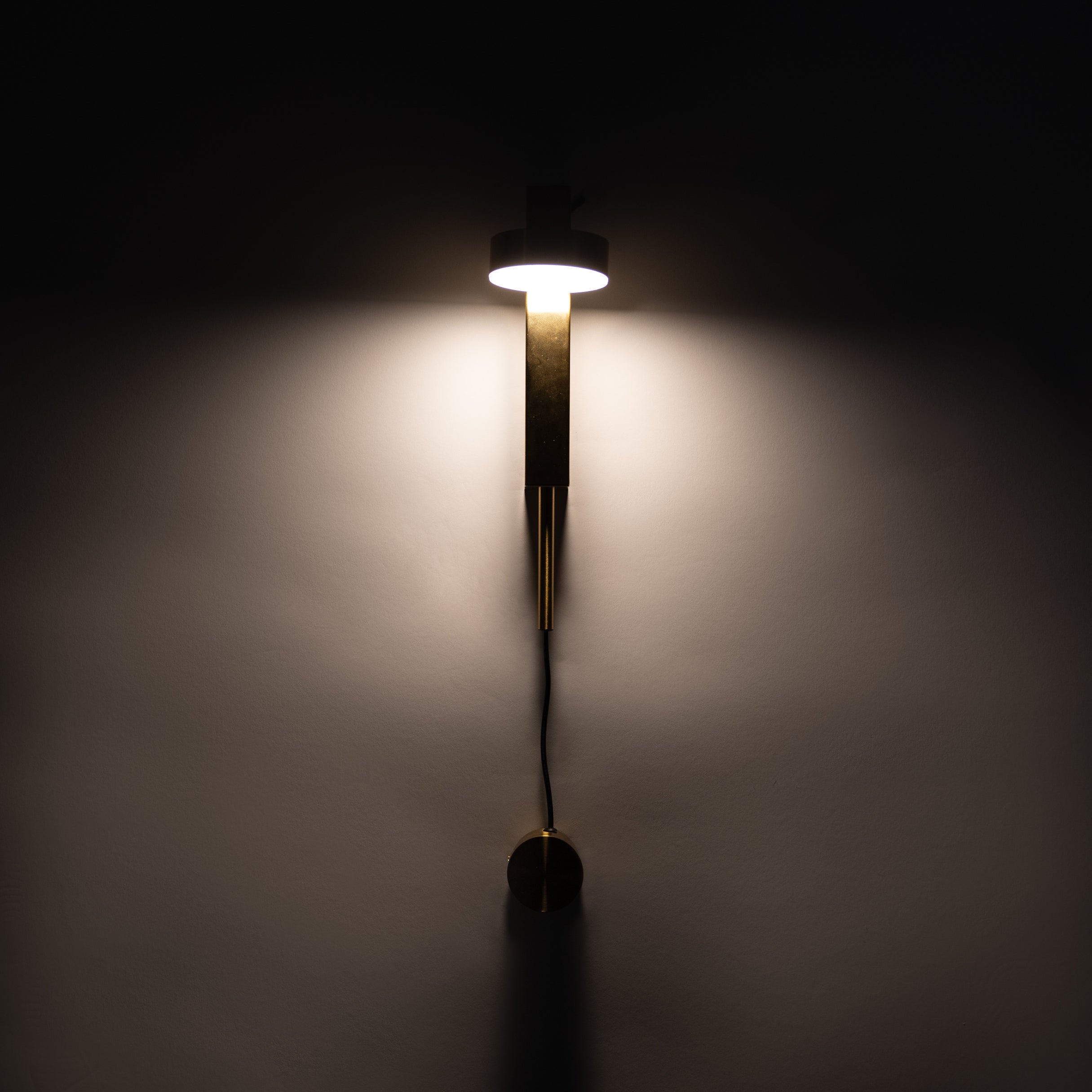 Moderne Dimbare Wandlamp Celine Voor Binnen 360 Graden Rotatie 2