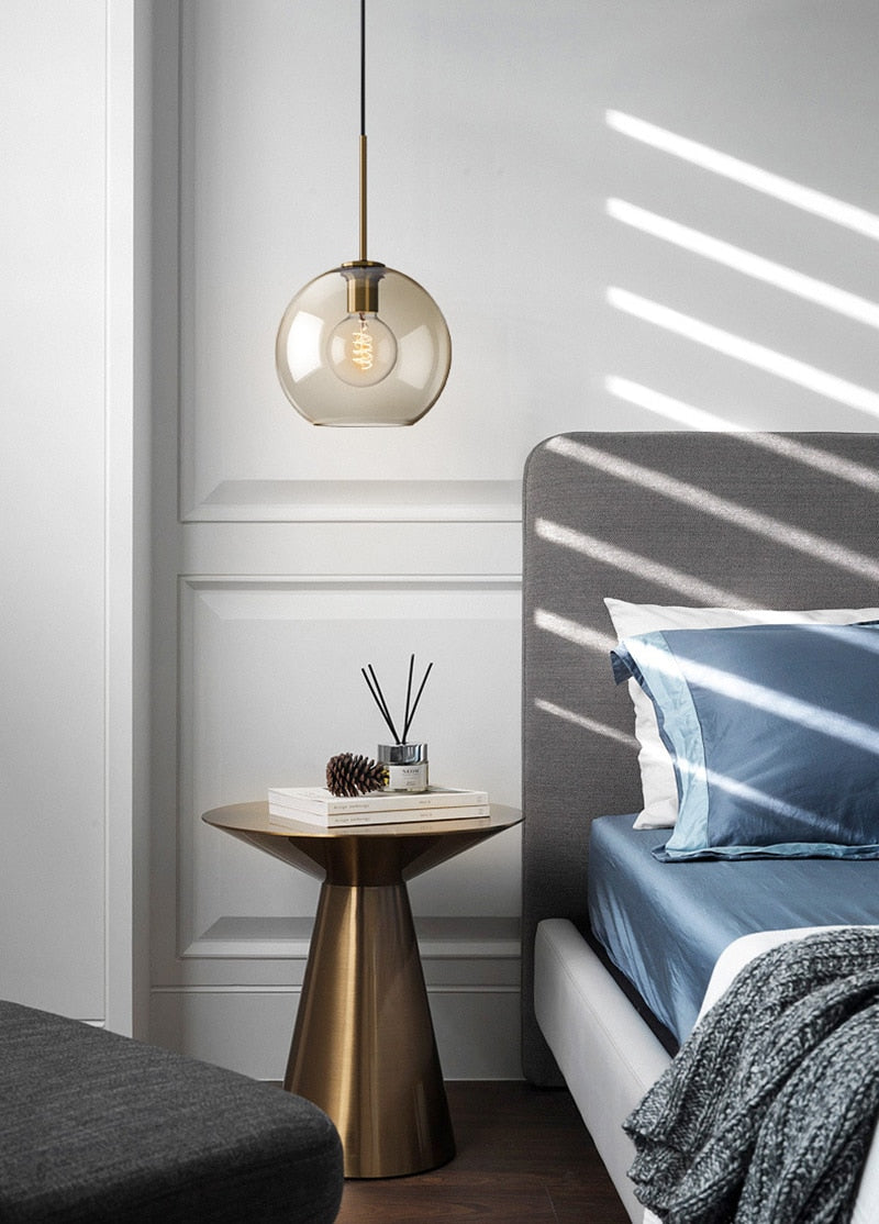 Moderne Hanglamp Eettafel met Glazen Kap en Koperen Voet voor Woonkamer en Eetkamer 7