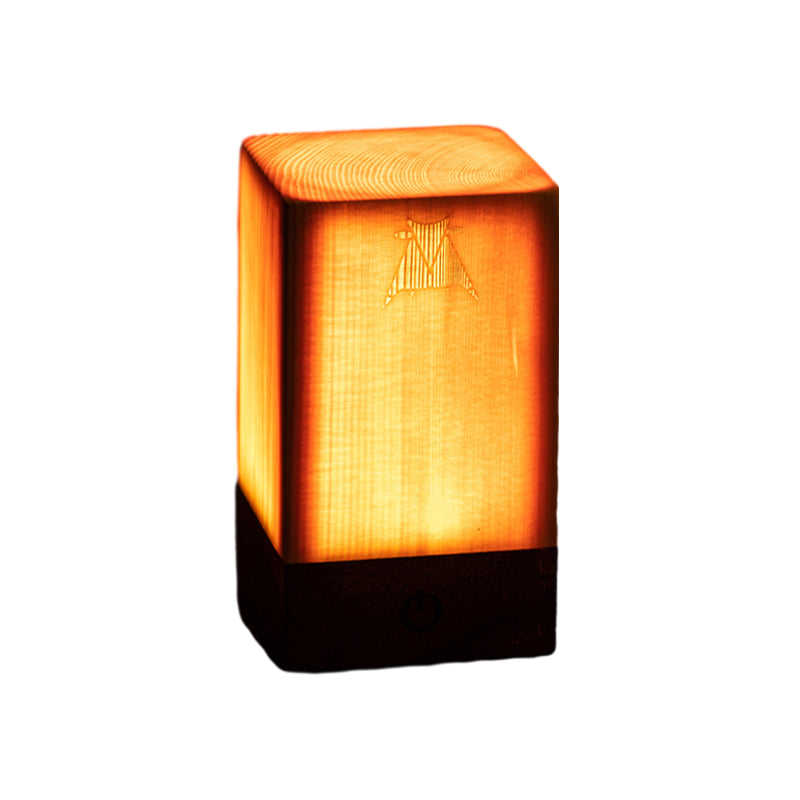 Oplaadbare Draadloze Tafellamp met Touchbediening en Houten Ontwerp 3