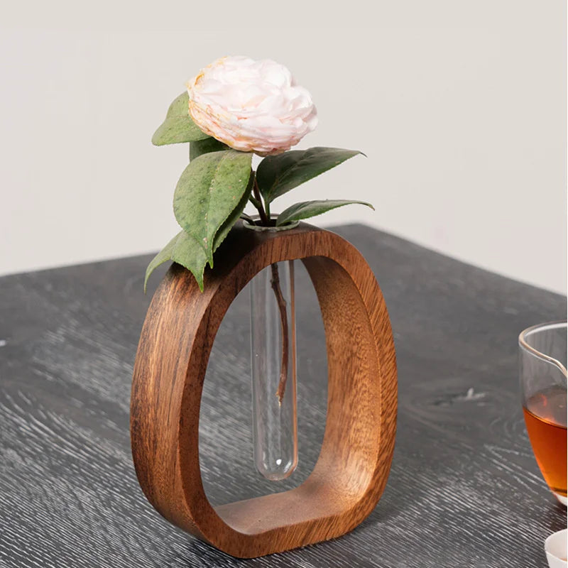 Ovale Vaas Minimalistisch Met Houten Frame 3