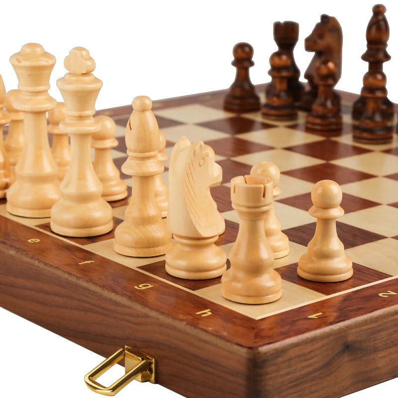 Schaakspel Opvouwbaar Met Houten Bord En Handgemaakte Schaakstukken 4