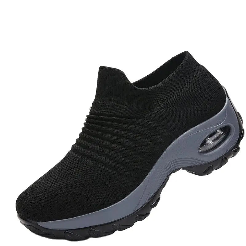 Therapeutische sneakers voor dames met plateauzool in zwart, wit en rood. 3