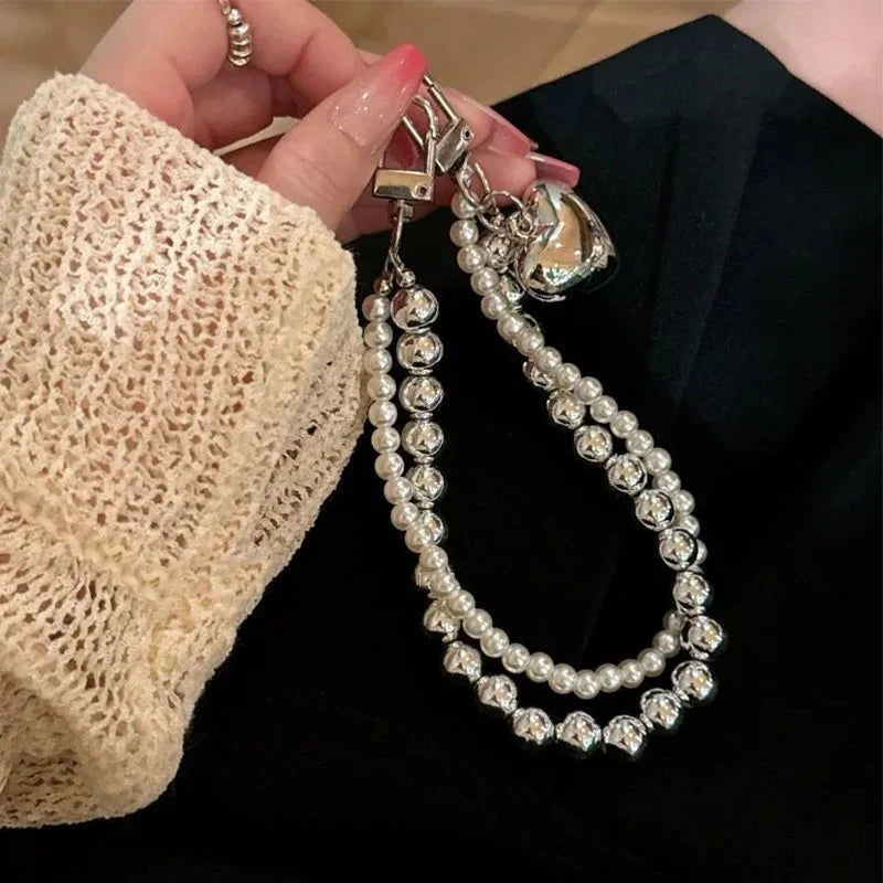 Unisex Sleutelhanger met Parelaccenten en Bedel 2