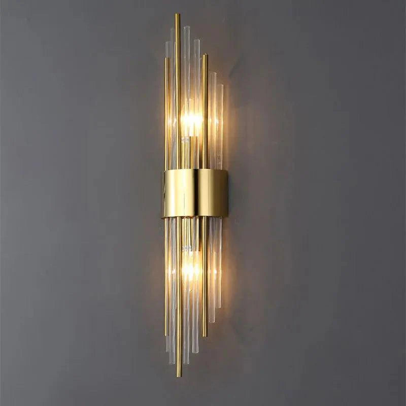 Wandlamp met Kristallen Accenten en Gouden Details 4