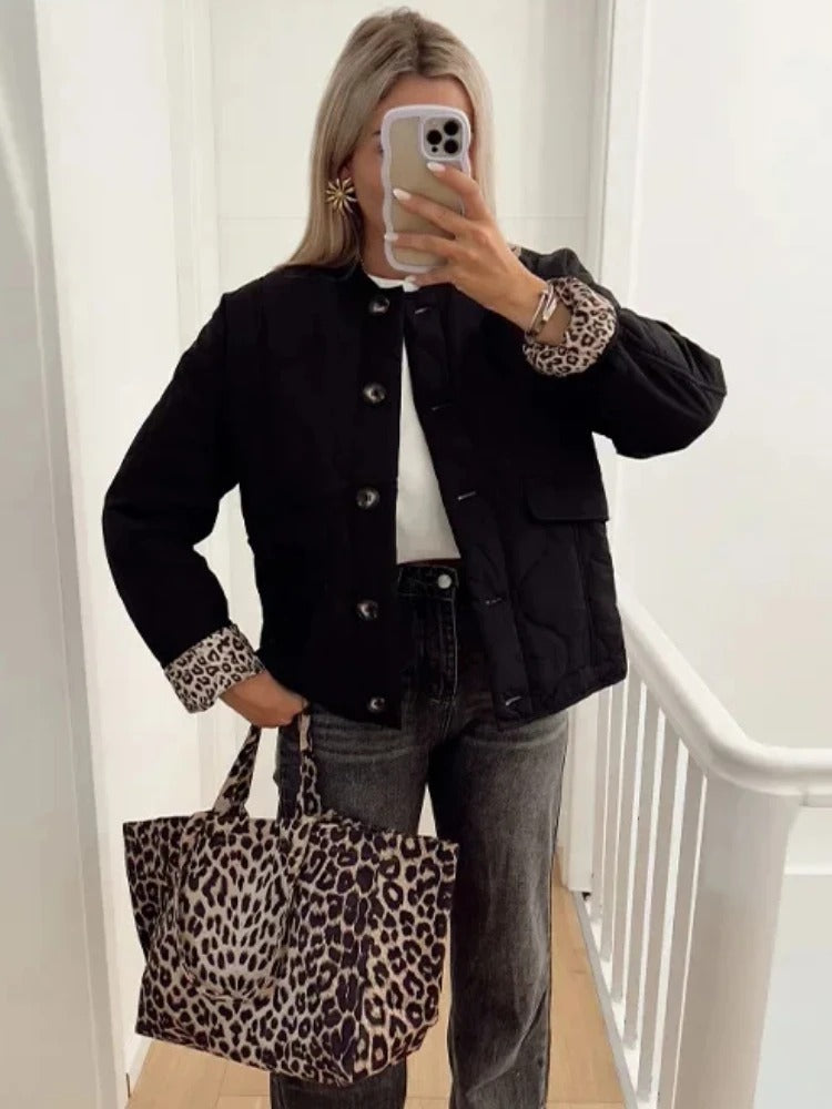 Gewatteerde jas met voorzak voor dames