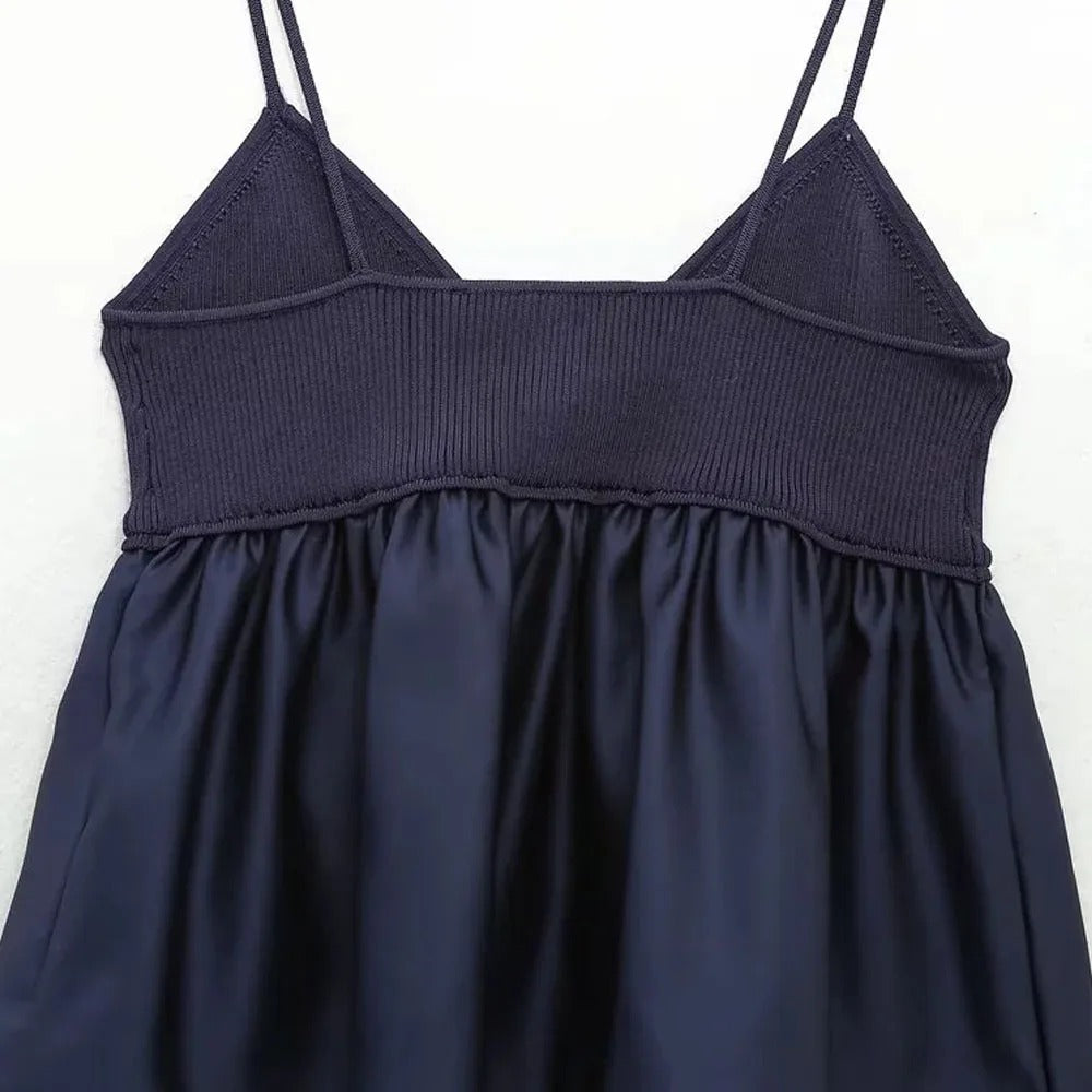 Geplooide kielblouse voor dames met V-hals