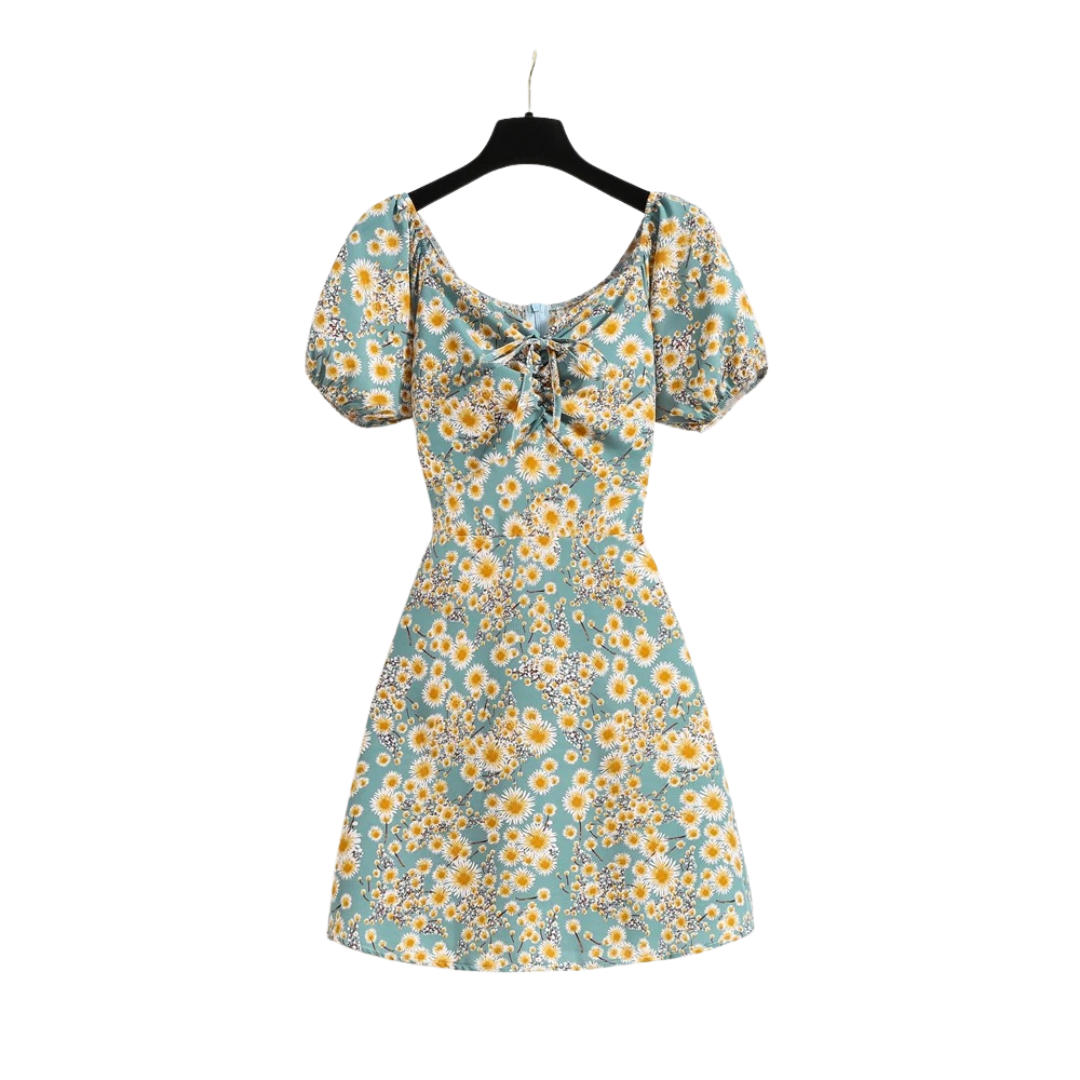 Damesjurk met gebloemde chiffon pofmouwen