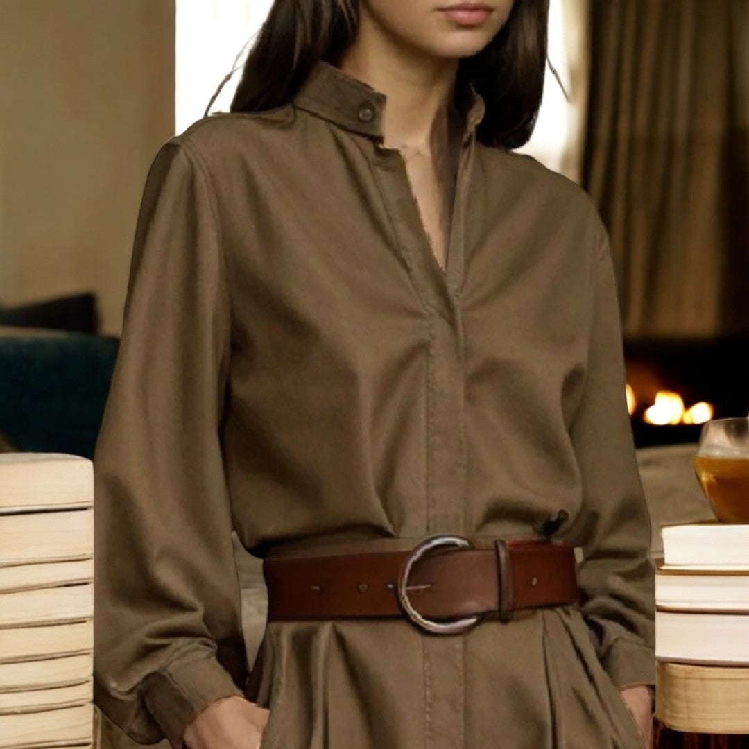 Damesblouse met knoopjes en pofmouwen