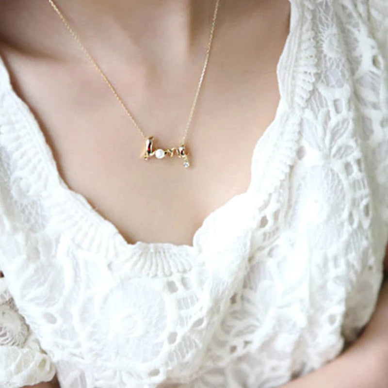L.O.V.E. Parel Ketting