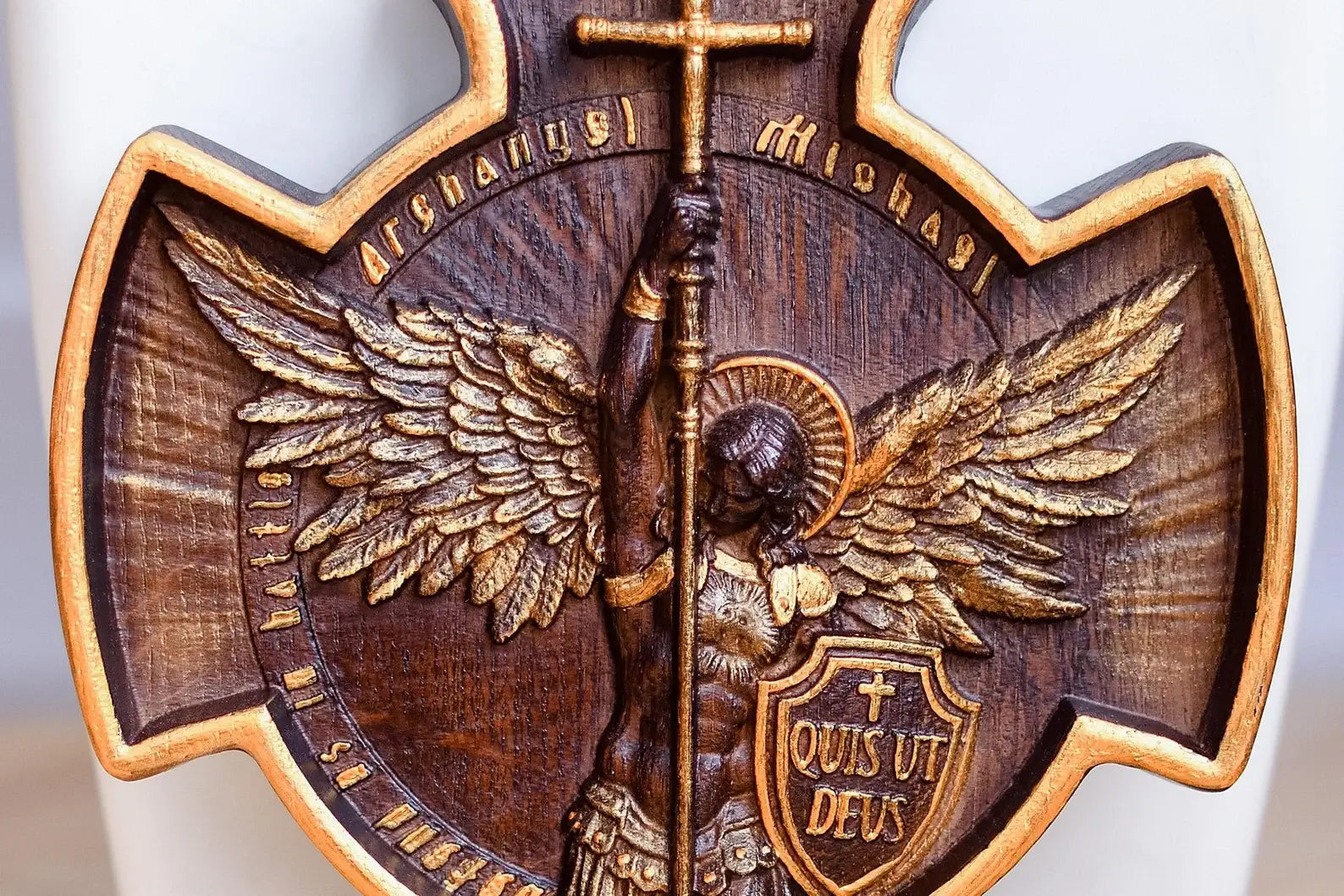 Aartsengel Michael Houten Gesneden Wanddecoratie