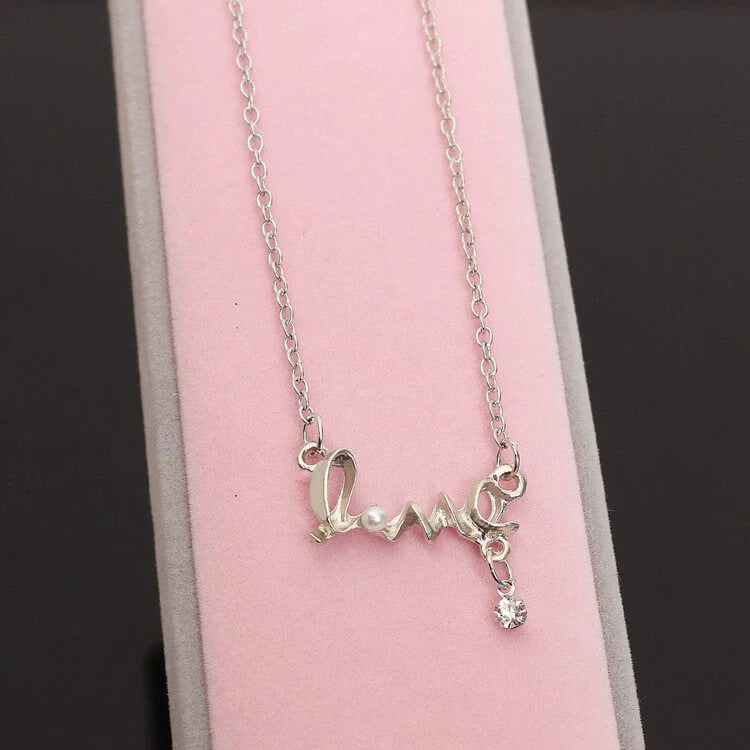 L.O.V.E. Parel Ketting