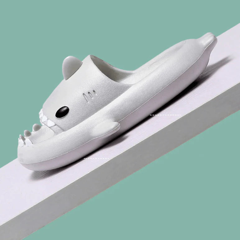 Baby en kinder slippers met haai