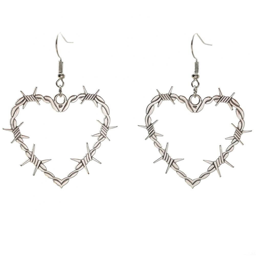 Oorbellen met een Hart van Prikkeldraad
