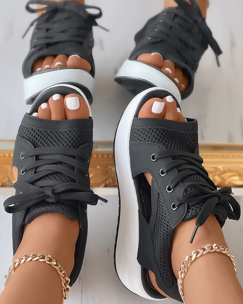 Chic Paneelveter Sandalen