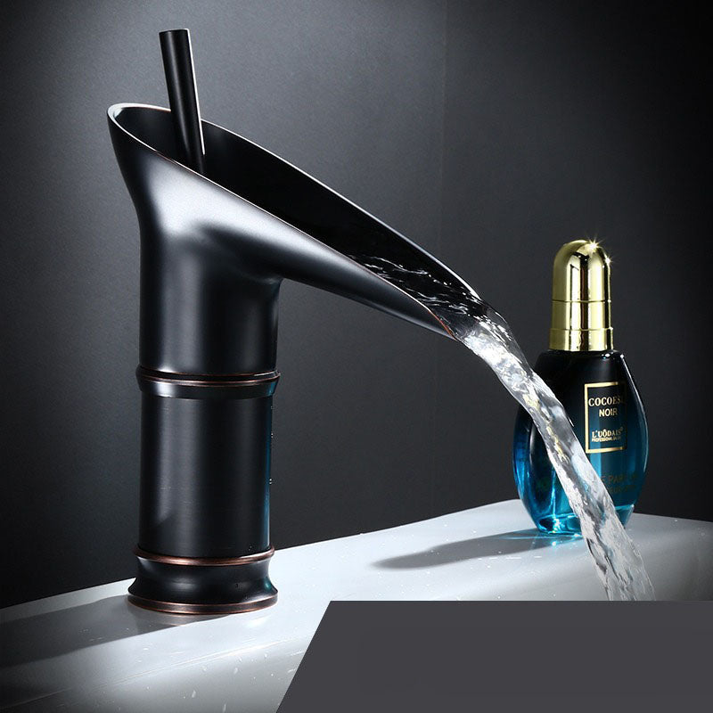 Antieke Badkamer Wastafelkraan met Watervaluitloop 7
