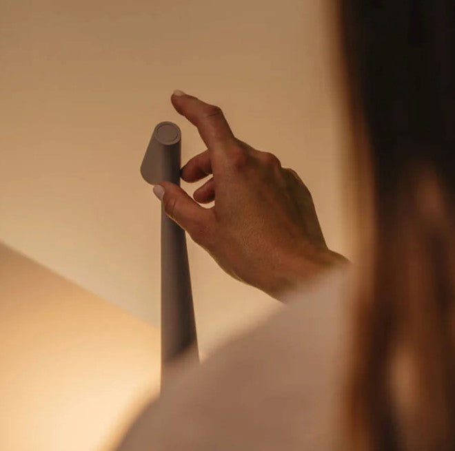 Bureaulamp LED Draadloos Minimalistisch Design voor Thuis en Kantoor 2