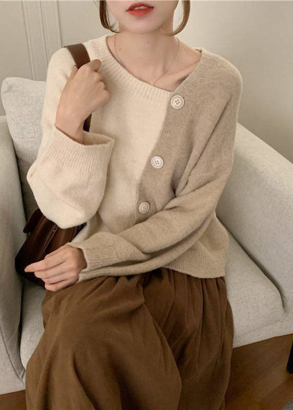 Dames Asymmetrische Wintertrui met Knoopdetails 2