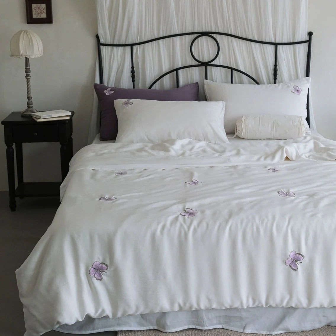 Dames Beddengoedset Met Geborduurde Aquarelbloemen 0