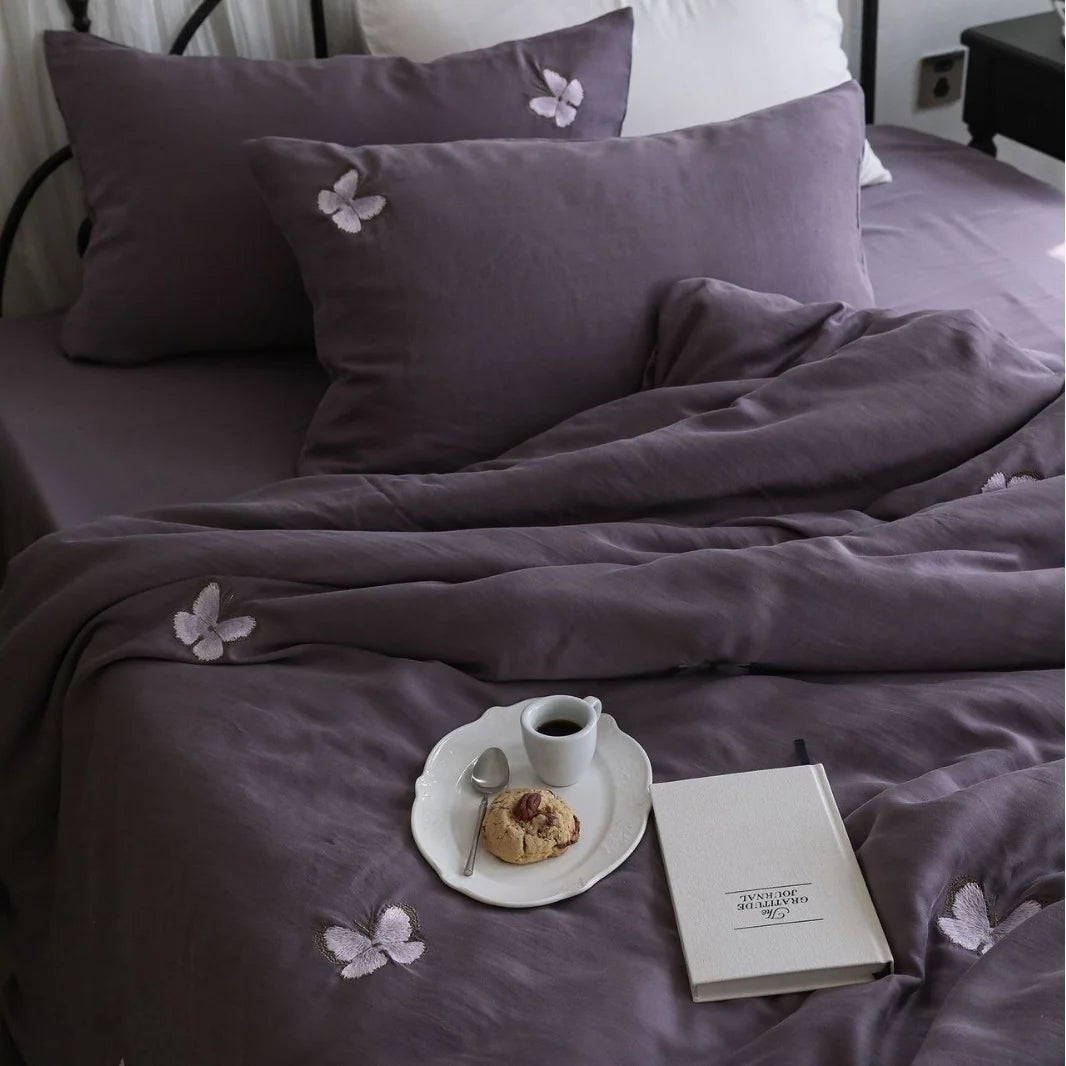 Dames Beddengoedset Met Geborduurde Aquarelbloemen 1
