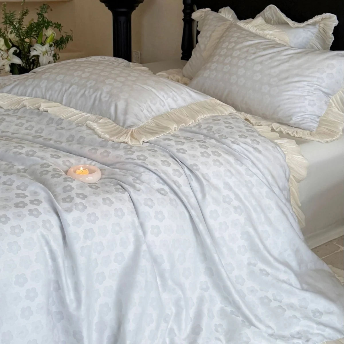 Dames Beddenset Met Geplooide Ruches En Jacquard Bloemenpatroon 4