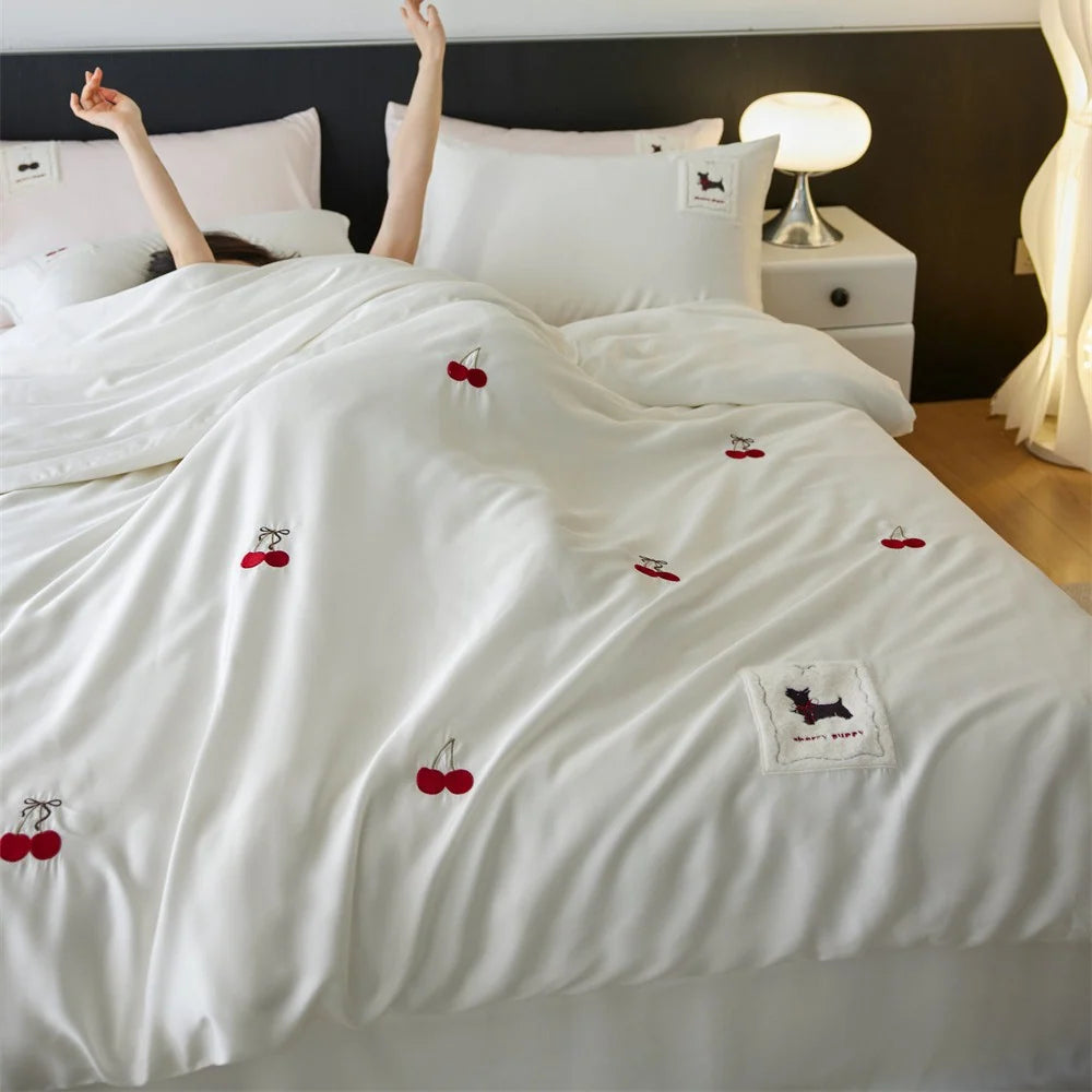 Dames Beddenset Met Kersenborduurwerk 0