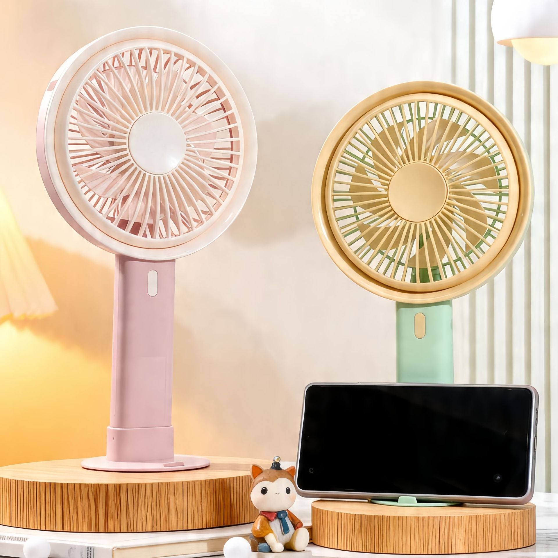 Dames Draagbare Tafelventilator met USB Oplaadfunctie 3