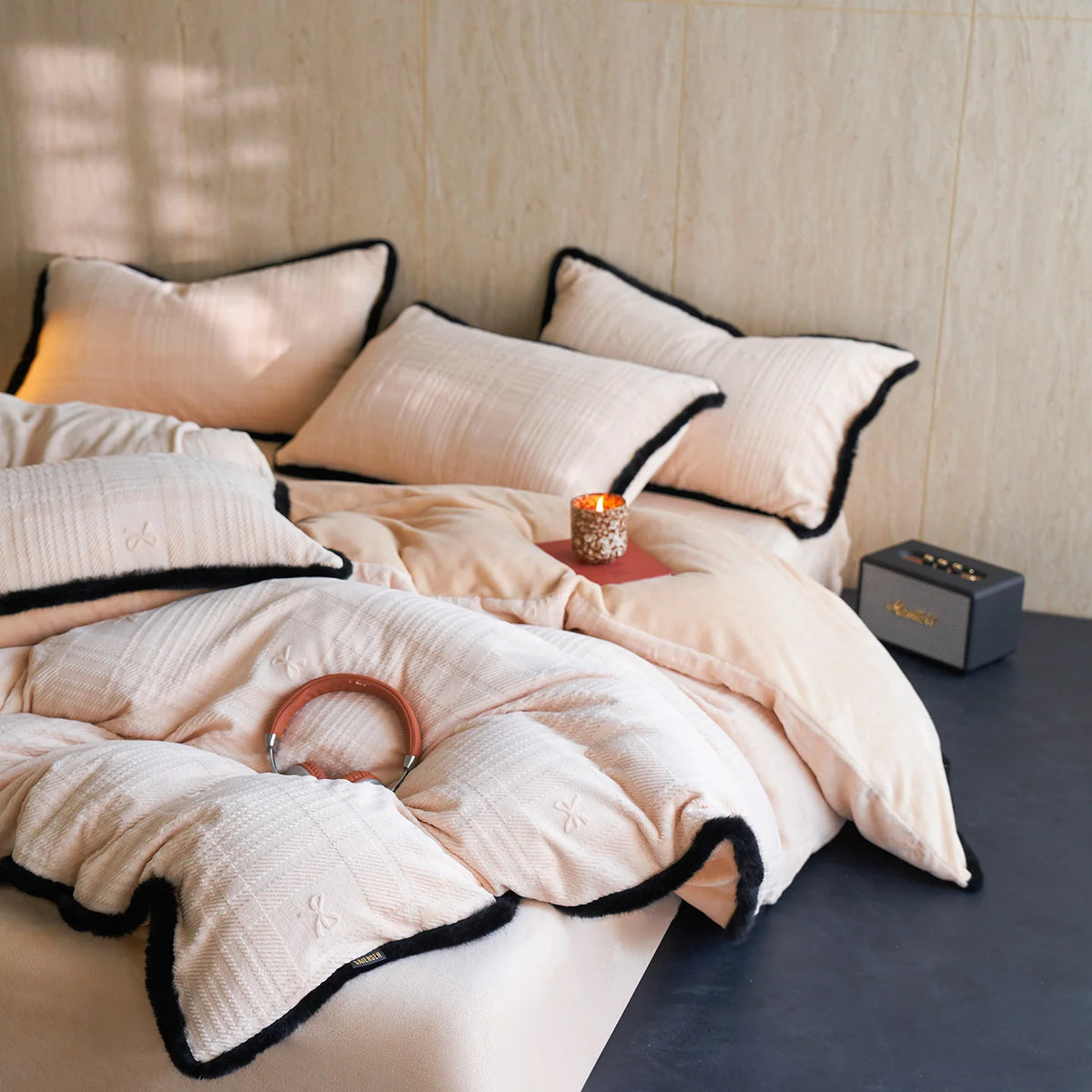 Dames Gewatteerde Beddenset Jacquard Patroon Met Imitatiebontrand 1