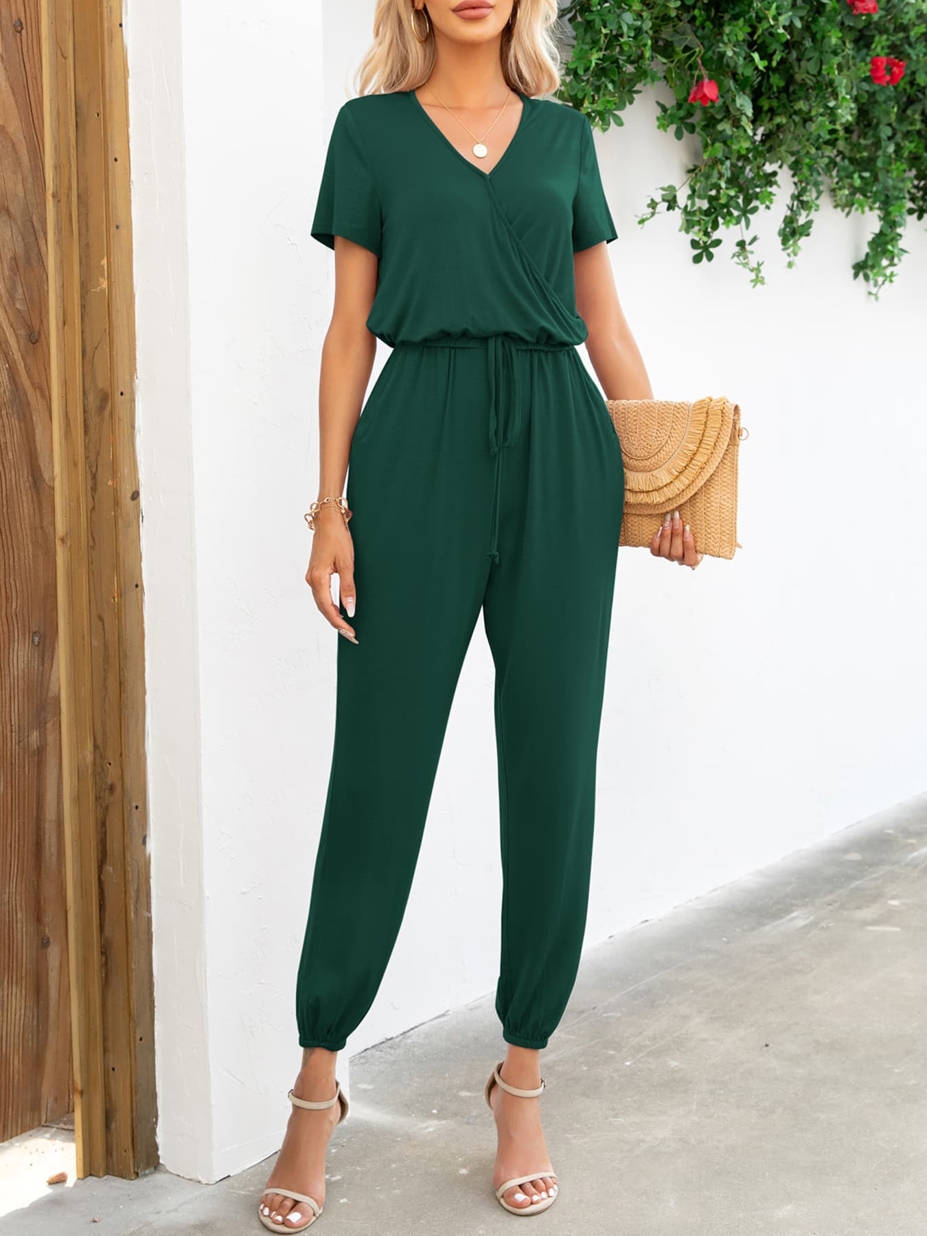 Dames Jumpsuit met Korte Mouwen V-Hals en Zakken 11