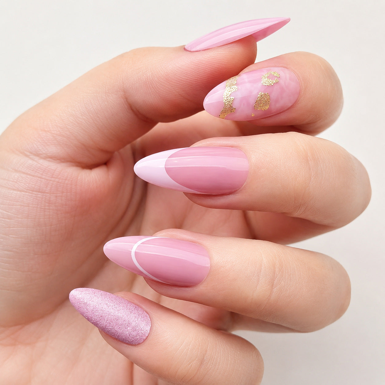 Dames Nagels Set met Glitter en Bloemenpatroon 1