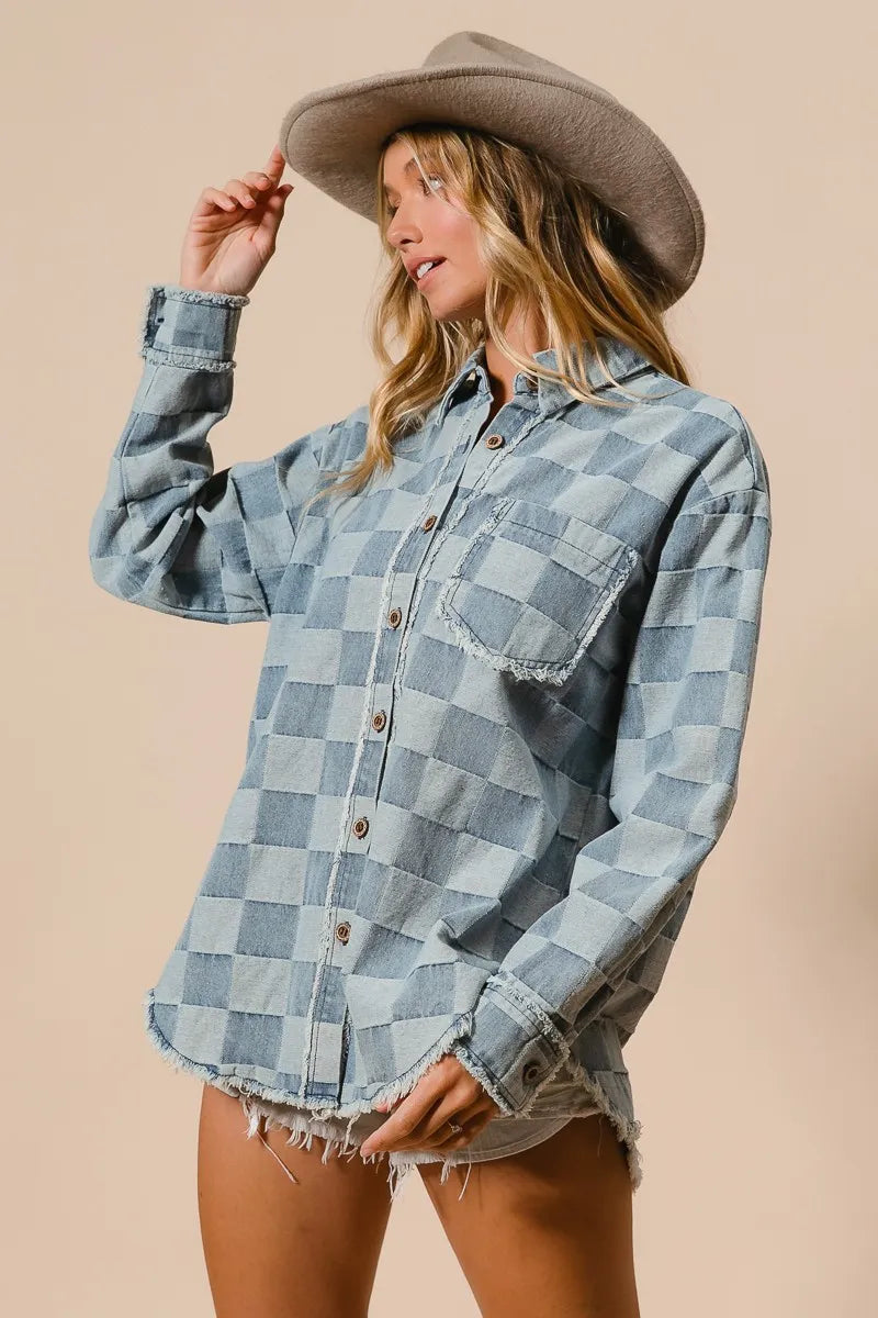 Dames Oversized Denim Blouse met Gerafelde Randen en Ruitpatroon 6