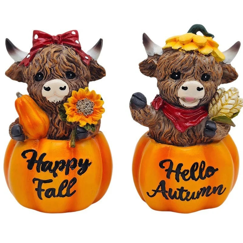 Decoratief Beeldje Schotse Hooglandkoe in Pompoenkostuum Herfststijl 4