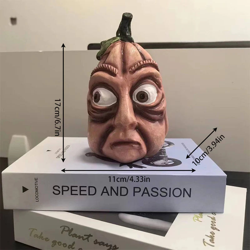 Decoratieve Pompoenfiguur met Humoristisch Ontwerp 13