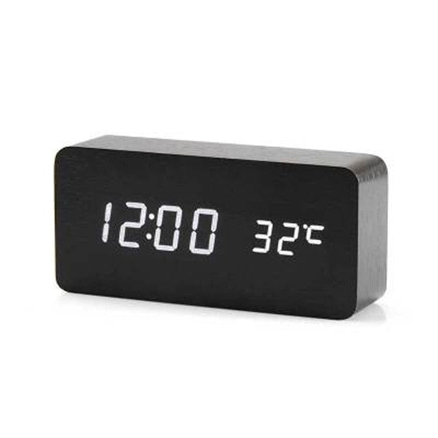 Digitale LED Wekker met Spraakbesturing en Modern Design 9