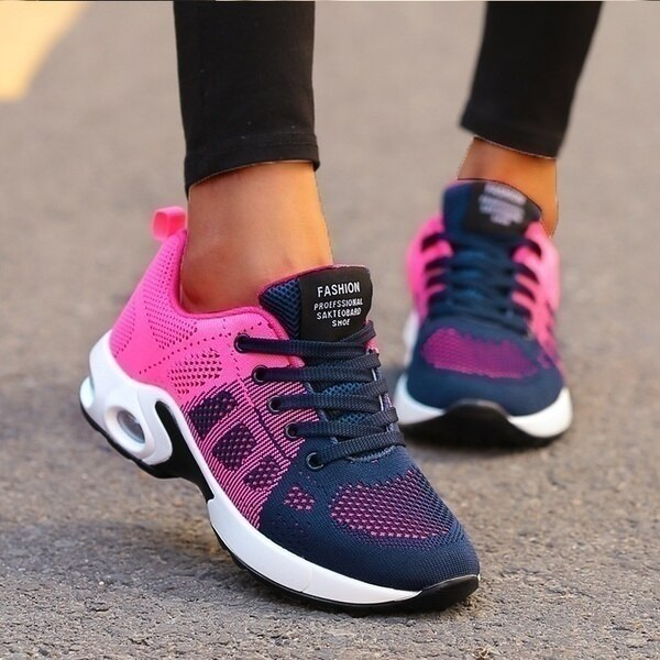 Ergonomische, lichtgewicht sneakers van synthetisch materiaal. 2