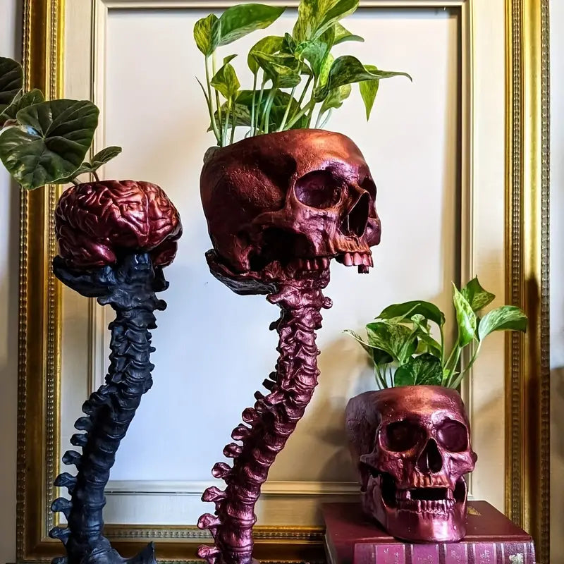 Gothic Planter met Schedel en Ruggengraat 4
