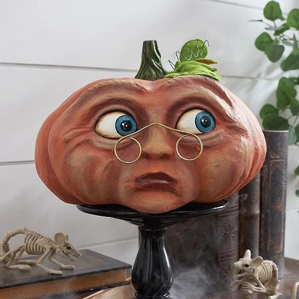 Halloween Pompoenfiguur met Humoristische Uitstraling 11